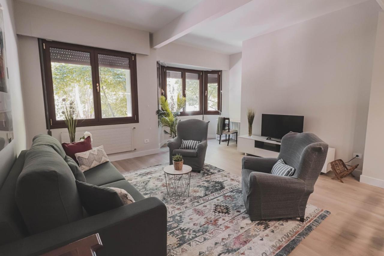 Park View Beautiful Apartment Билбао Екстериор снимка